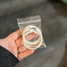 Load image into Gallery viewer, Wire Cable Keychain Thingie