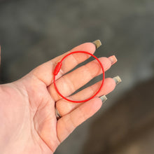Load image into Gallery viewer, Wire Cable Keychain Thingie