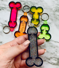 Load image into Gallery viewer, DIGITAL DOWNLOAD Hand-drawn Penis Keychain svg - Five different sizes, Digital Cut File, Funny gift, Gag gift