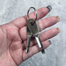 Load image into Gallery viewer, Screwdriver Keychain Set
